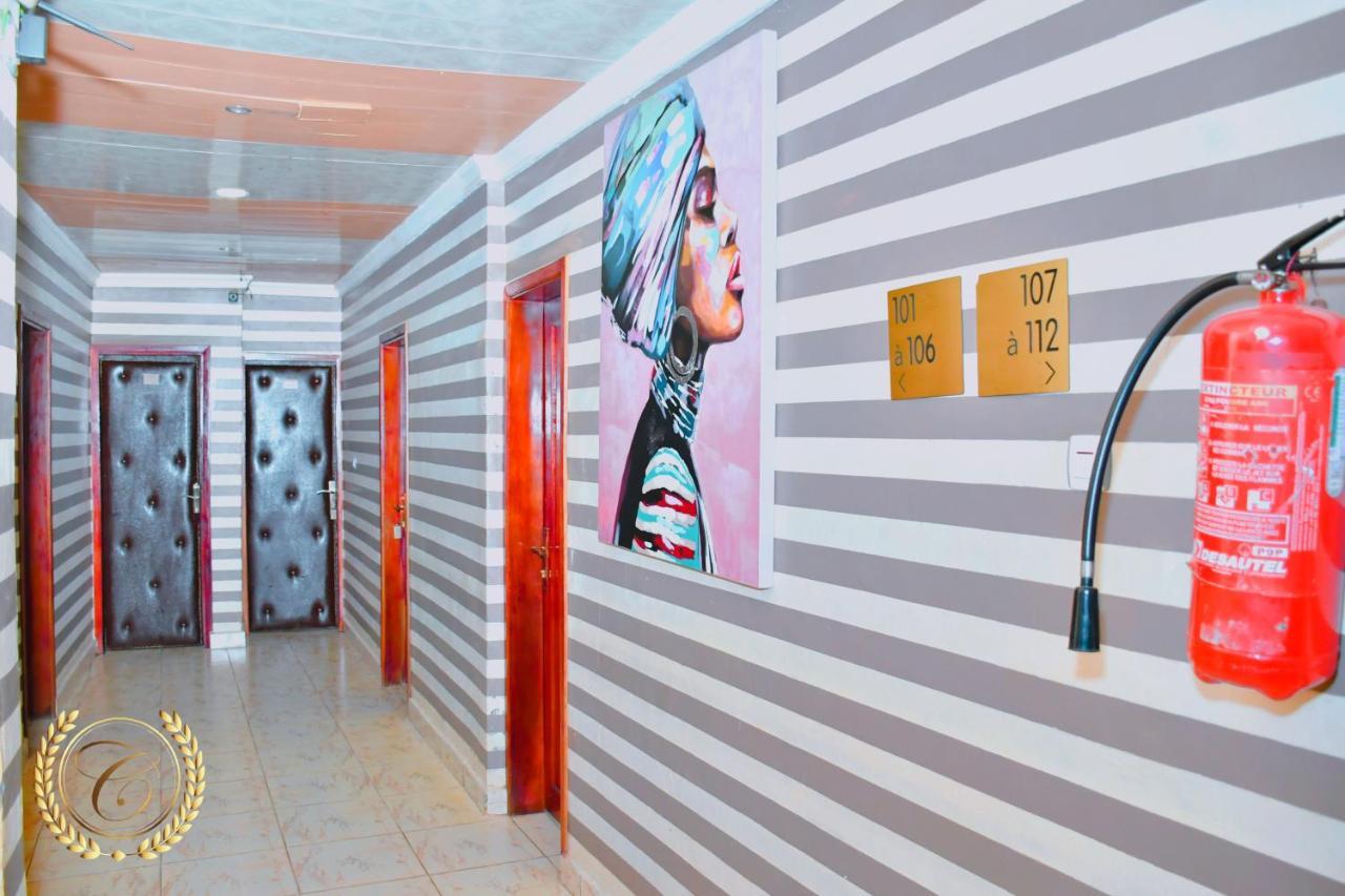 Hotel Restaurant Constellation Dschang Екстер'єр фото