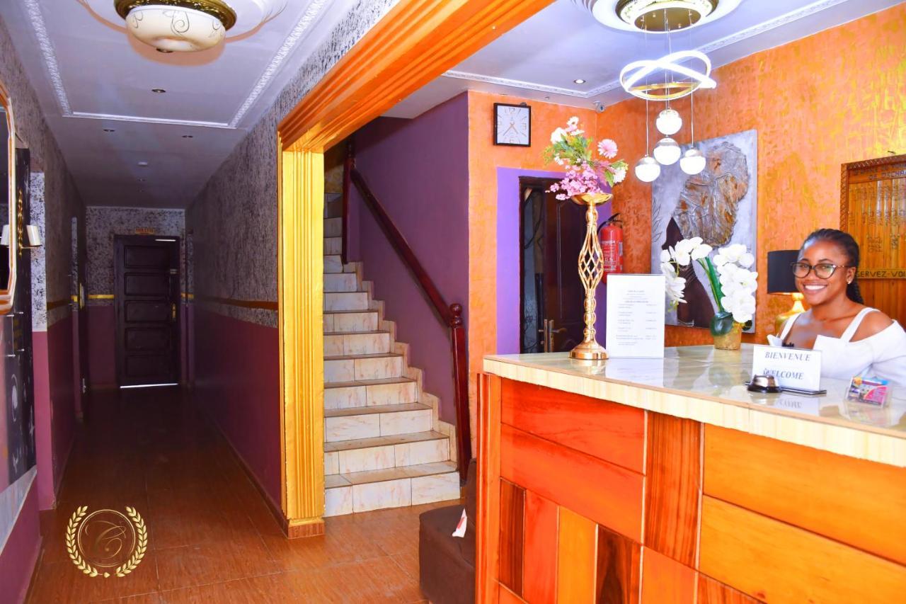 Hotel Restaurant Constellation Dschang Екстер'єр фото