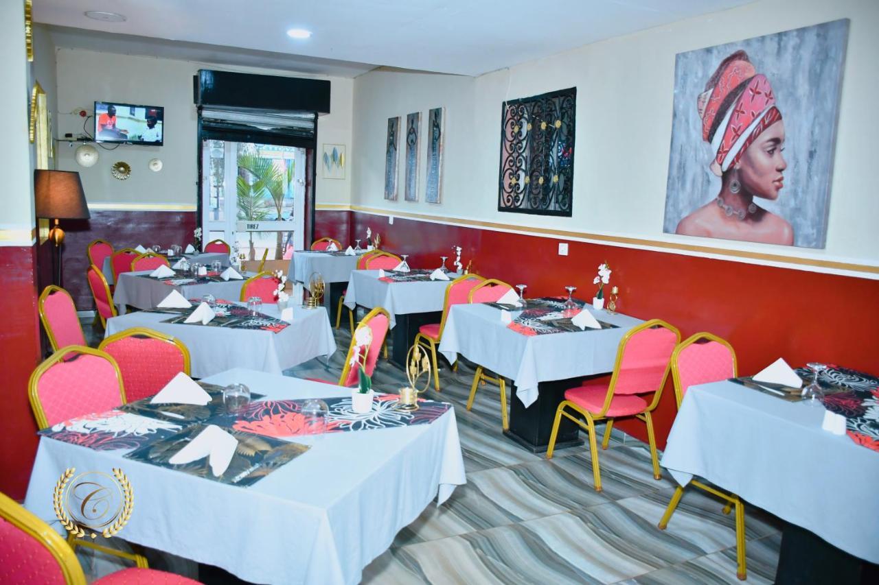Hotel Restaurant Constellation Dschang Екстер'єр фото
