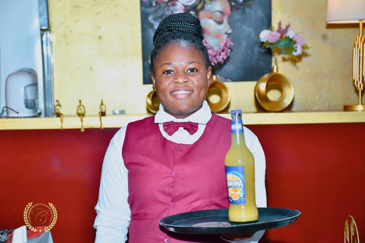 Hotel Restaurant Constellation Dschang Екстер'єр фото