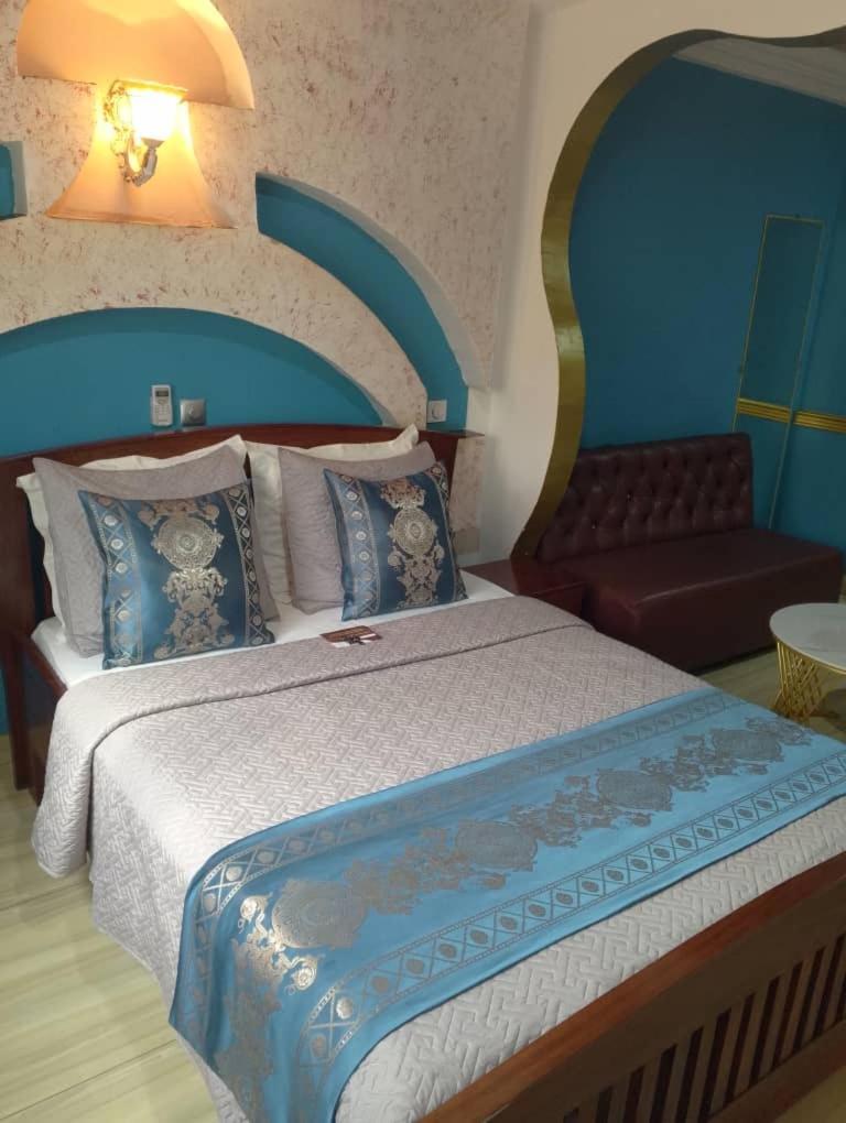 Hotel Restaurant Constellation Dschang Екстер'єр фото