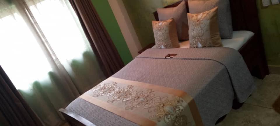 Hotel Restaurant Constellation Dschang Екстер'єр фото