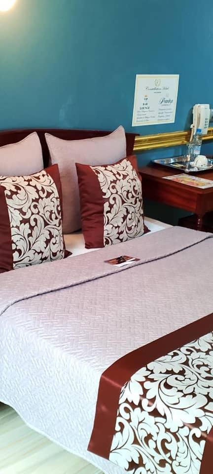 Hotel Restaurant Constellation Dschang Екстер'єр фото