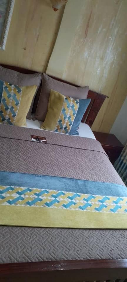 Hotel Restaurant Constellation Dschang Екстер'єр фото